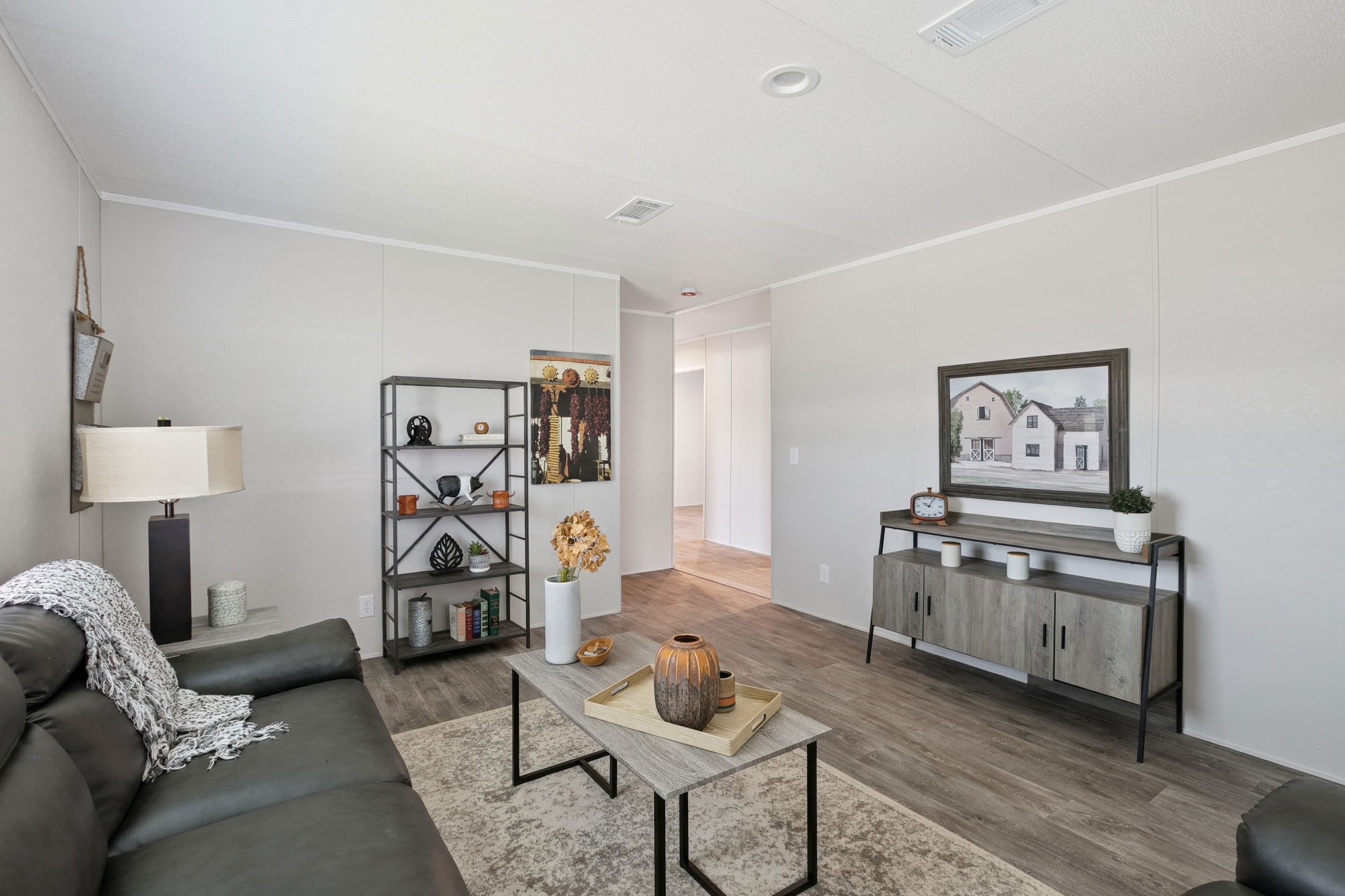 Valuhomes limited 28724p  interior home features