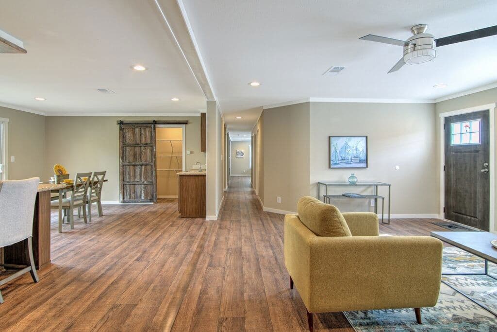 Bella 9876 interior home features