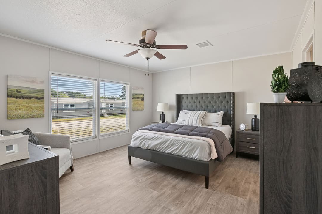 Valuhomes limited 28724p  bedroom home features