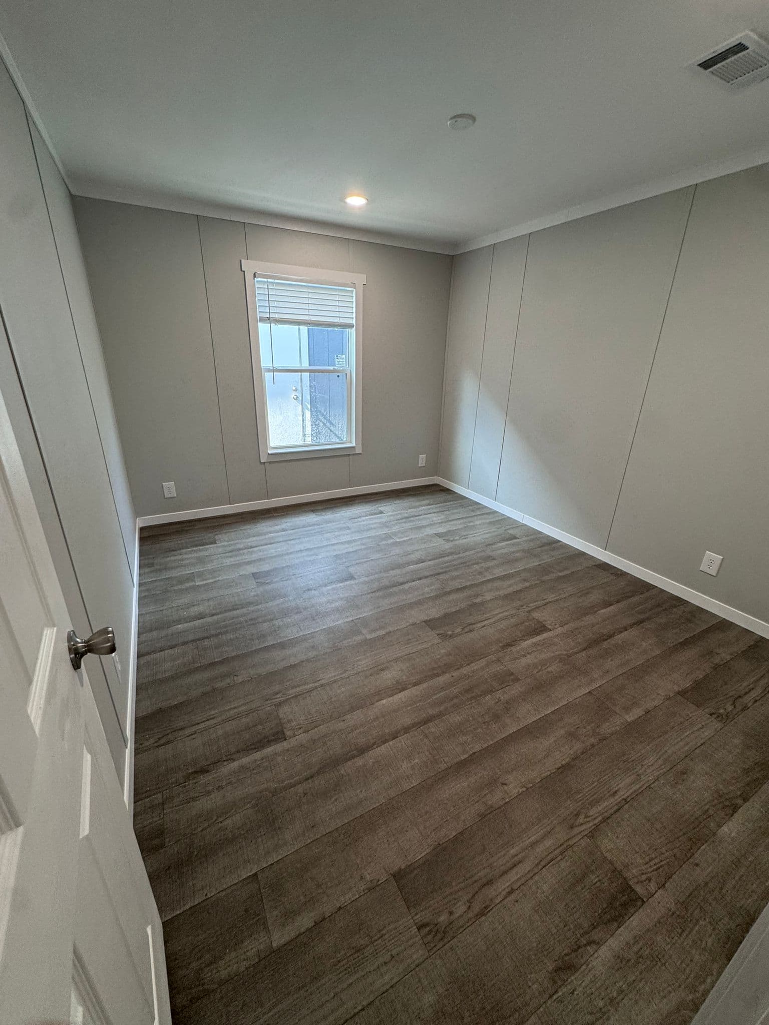 Vela 9456  home features