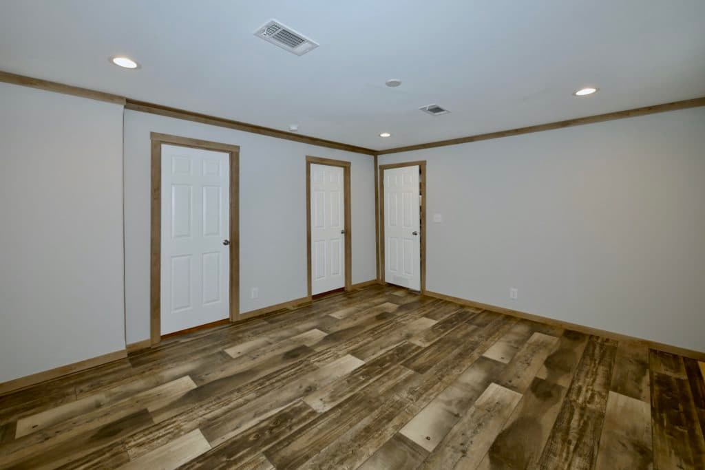 Mariana 9776 interior home features