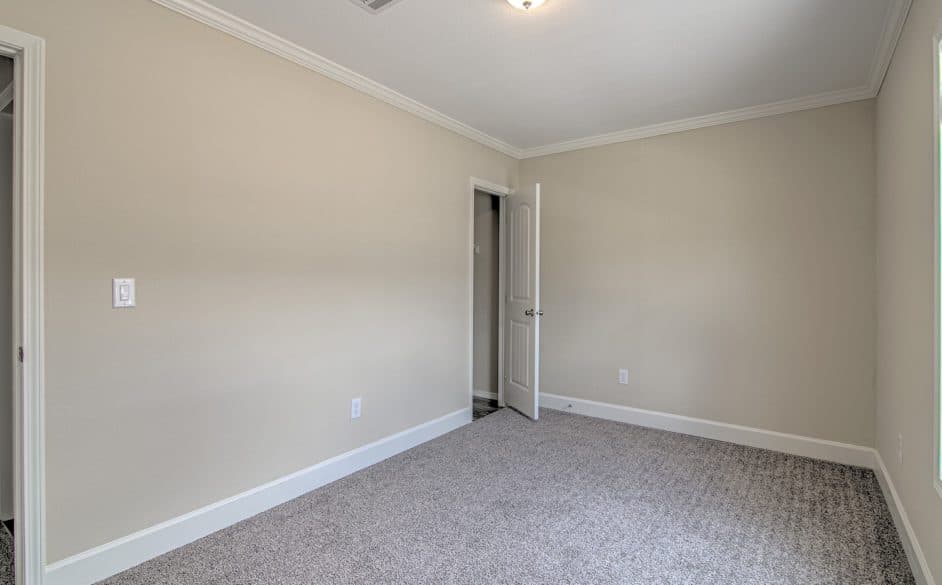 Gold spur 5616 bedroom home features