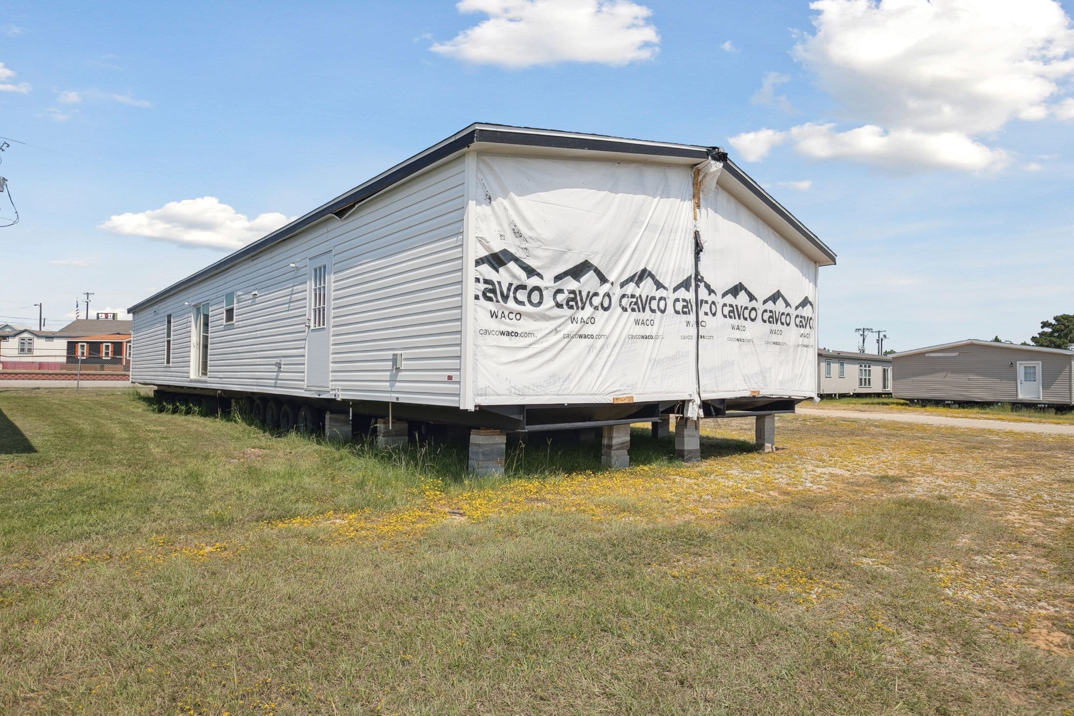 Valuhomes limited 28724p  exterior home features