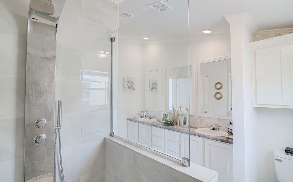 Swan l52ep8 bathroom home features