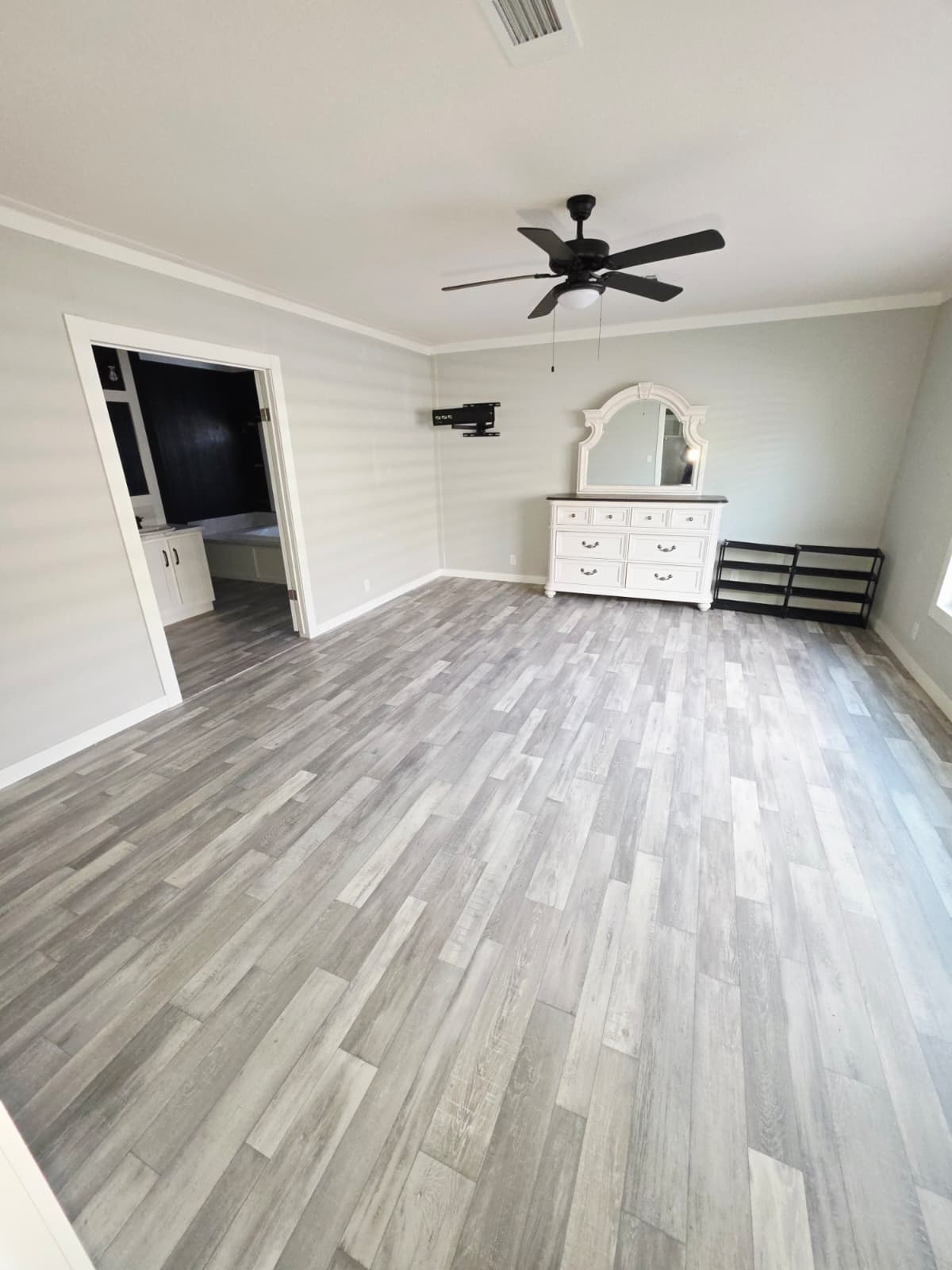 2024 palm harbor - like new!!! (pre-owned)  home features