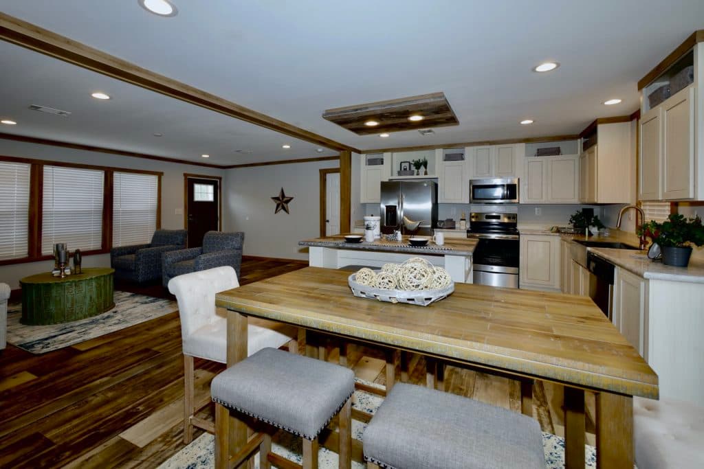 Mariana 9776 interior home features