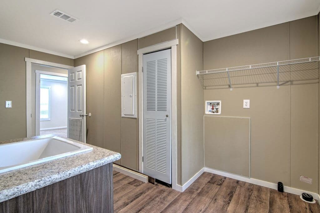 Bella 9876 interior home features