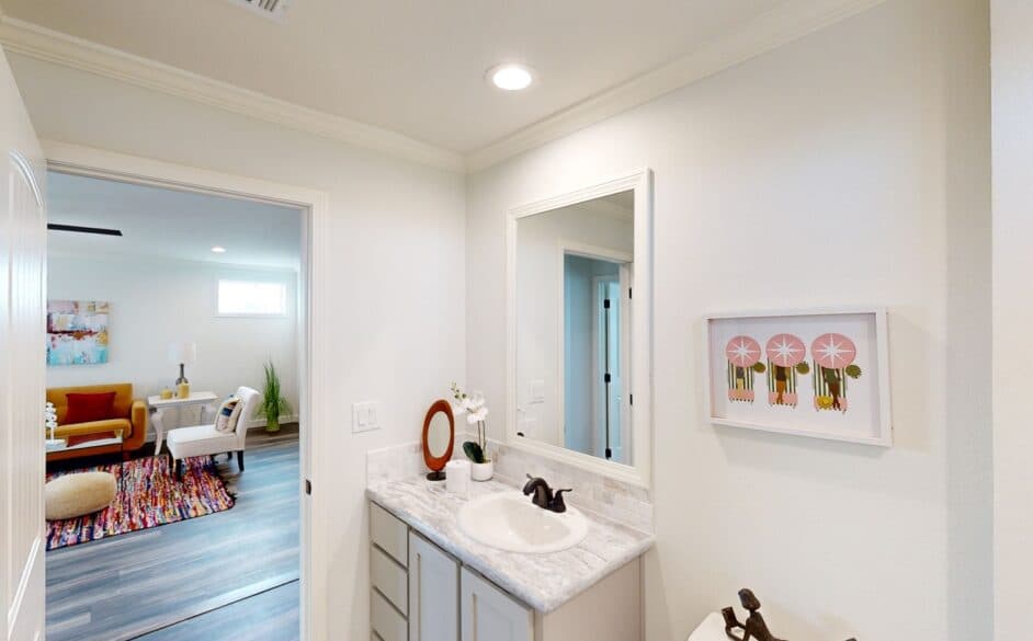 Vue s58-68m bathroom home features