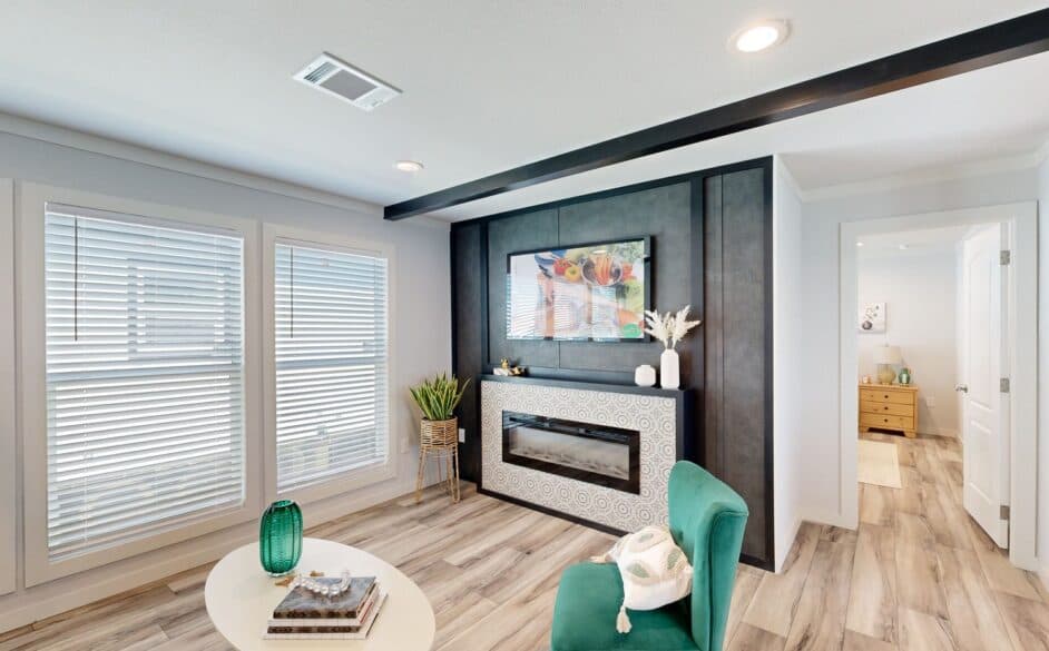 Emerald r48f interior home features