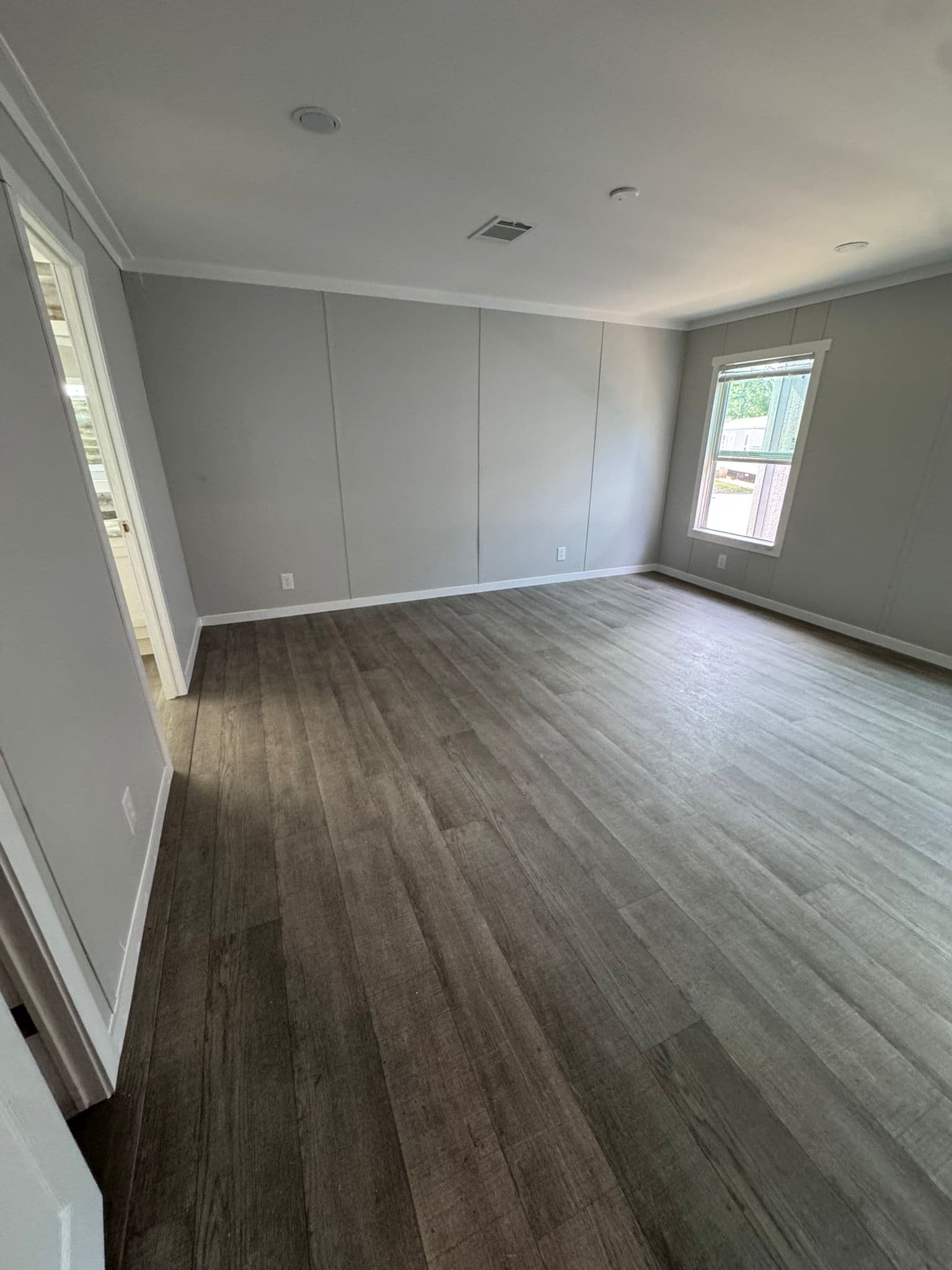 Vela 9456  home features