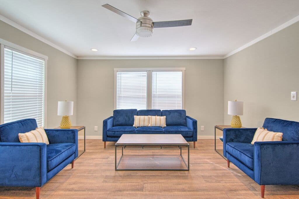 Bella 9876 interior home features