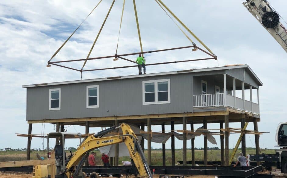 Corpus 5051 elevation and exterior home features