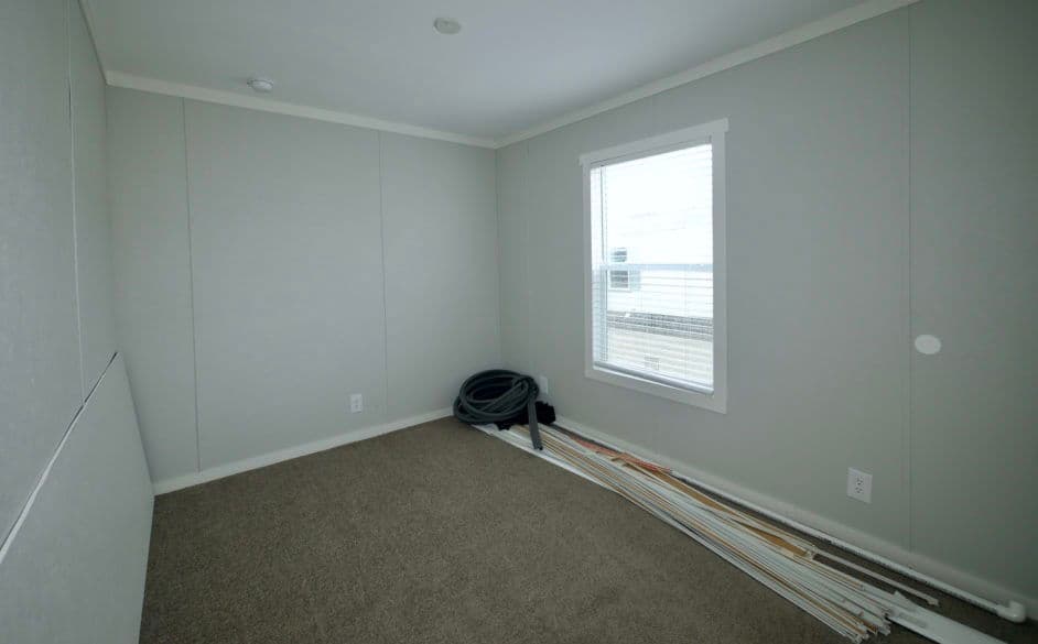 Pegasus 9340 bedroom home features