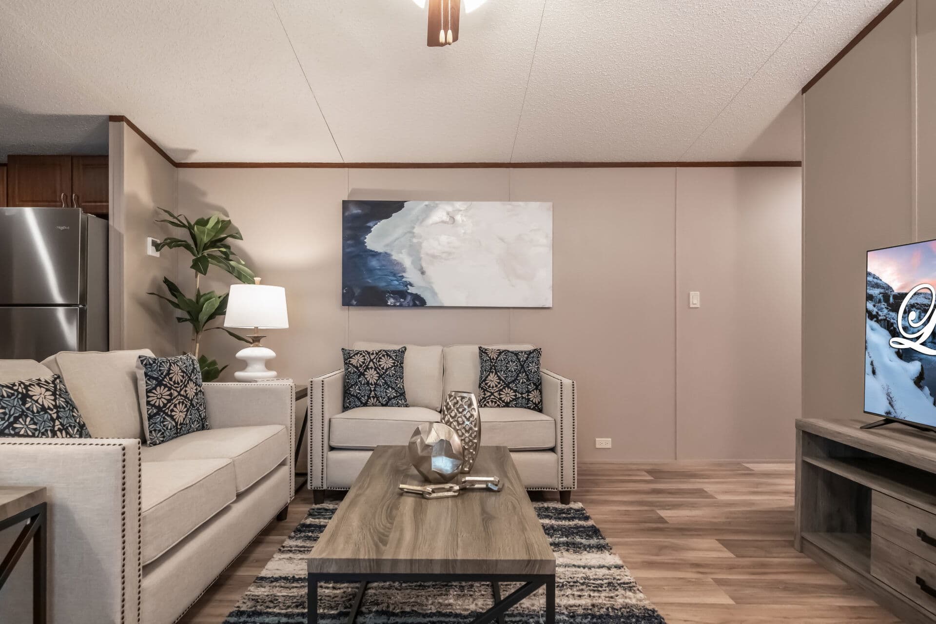 Heritage h-1664-32c interior home features