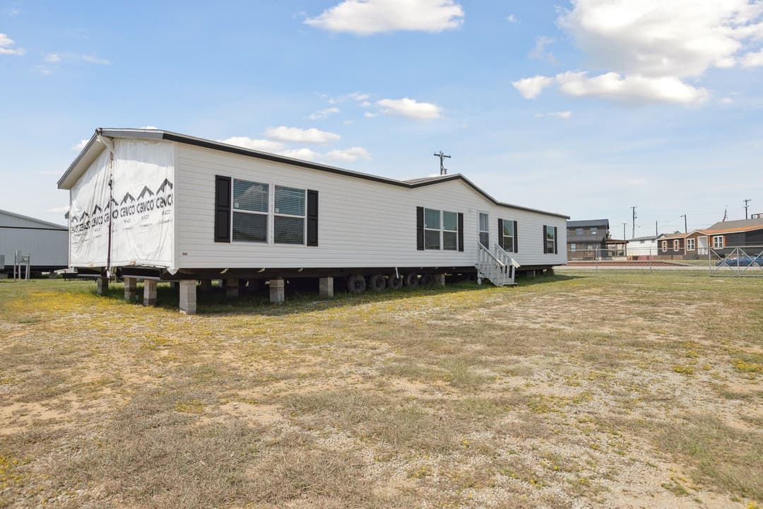 Valuhomes limited 28724p  exterior home features