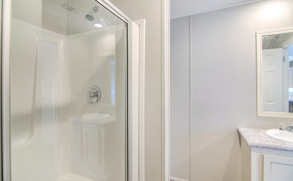 Park place 302 bathroom home features