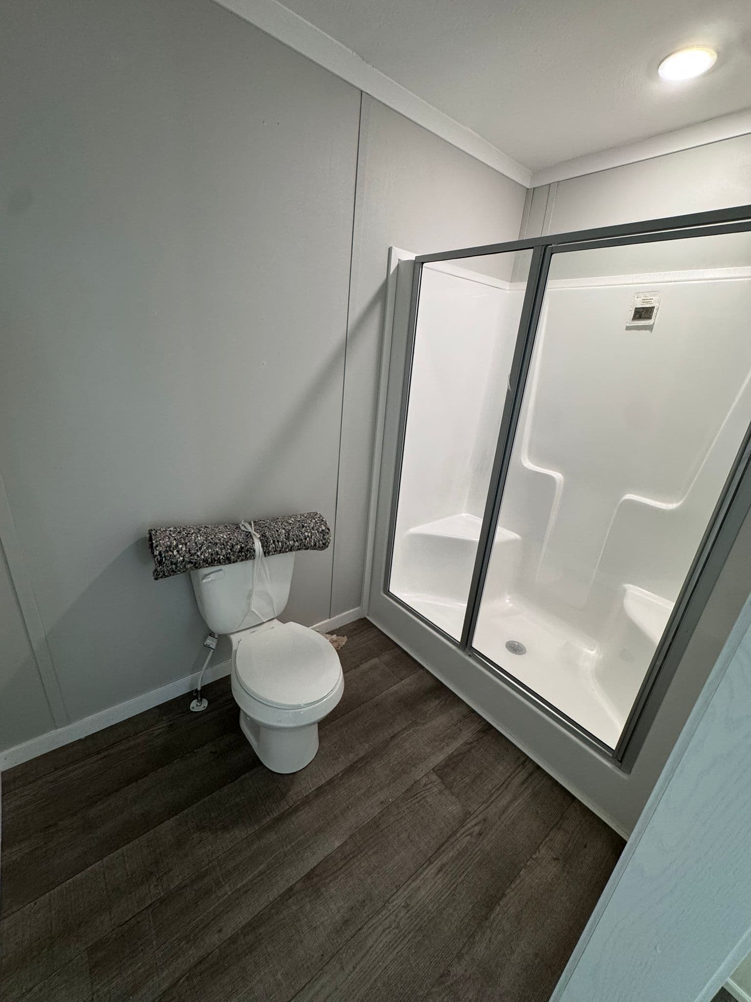 Vela 9456  home features