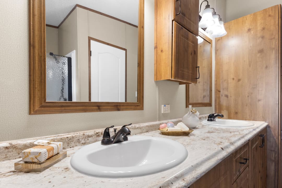 Heritage h-3260-32a bathroom home features