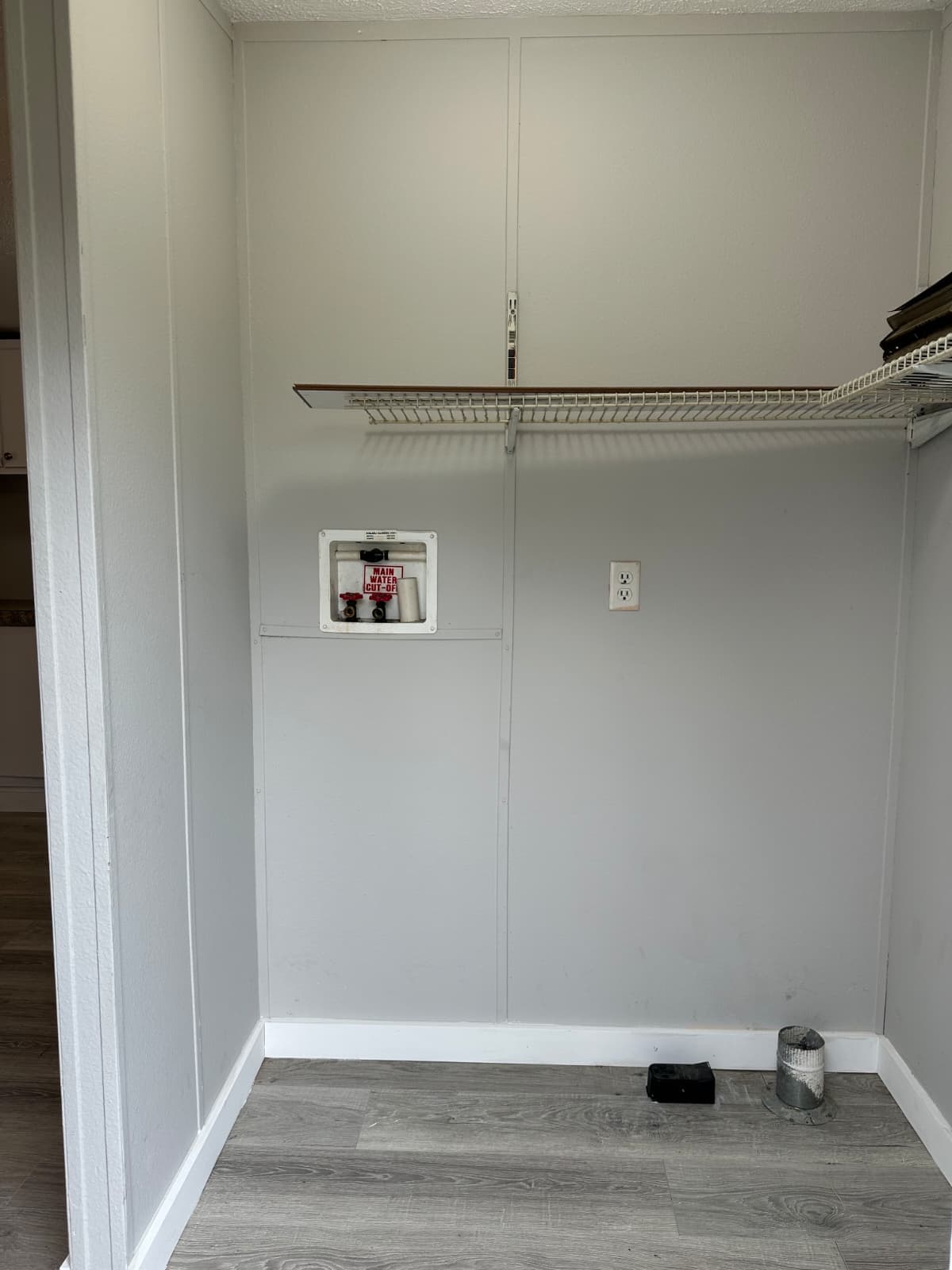 2014, 16x76, set in park, new caney, $6,000 down (pre-owned)  home features