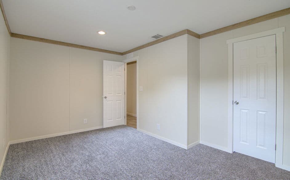 Corral 2354 bedroom home features