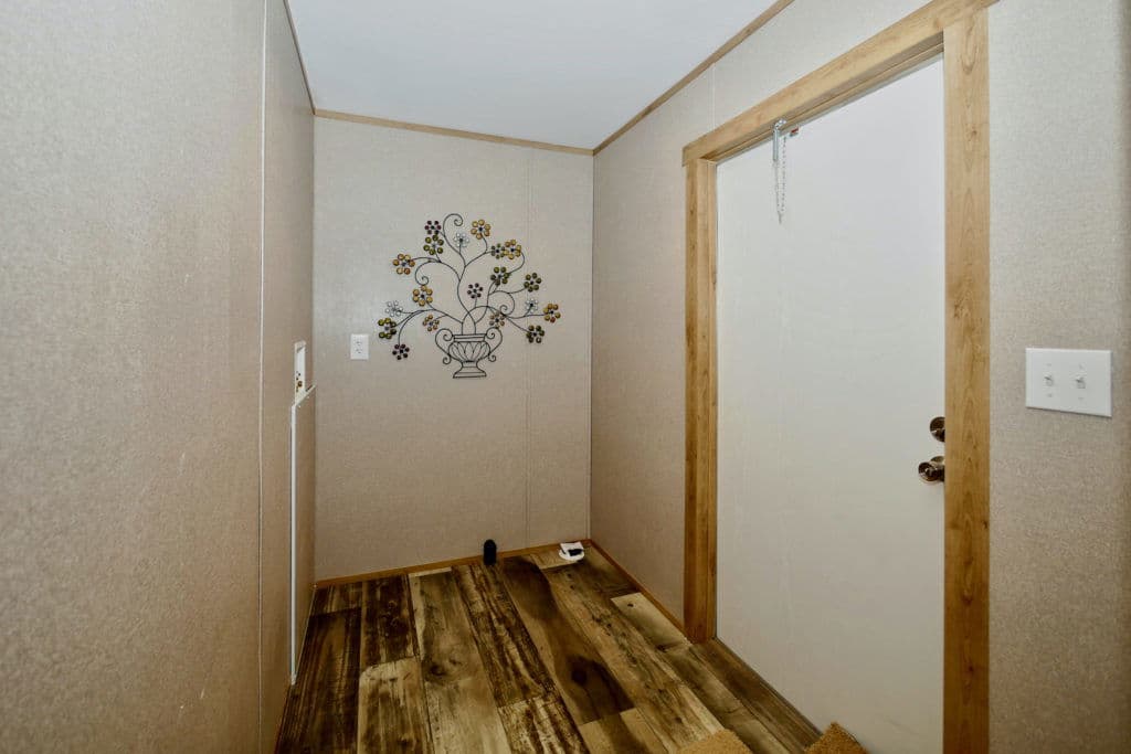 Andromeda 9348 interior home features