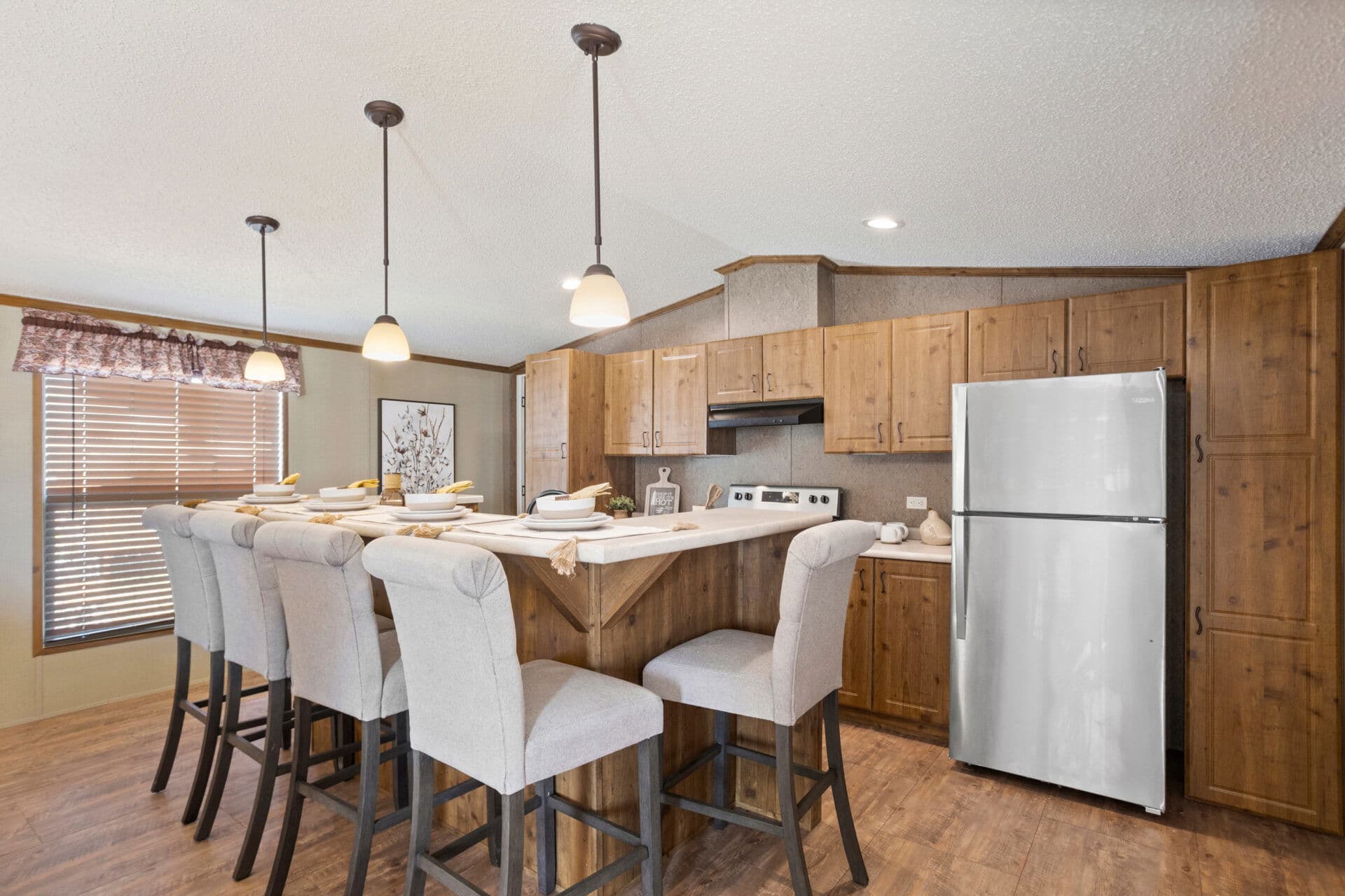 Classic c-1868-32a kitchen home features