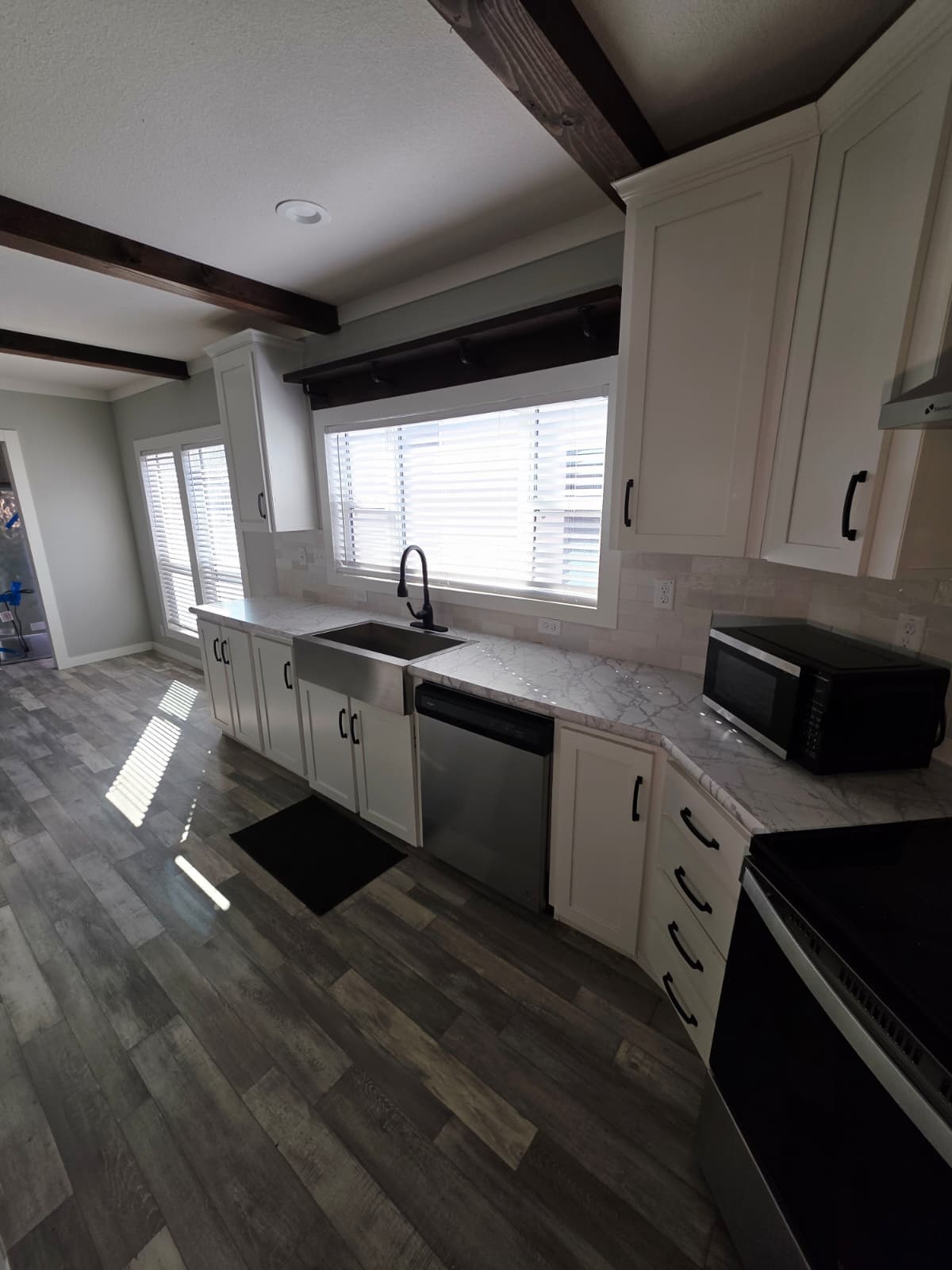 2024 palm harbor - like new!!! (pre-owned)  home features