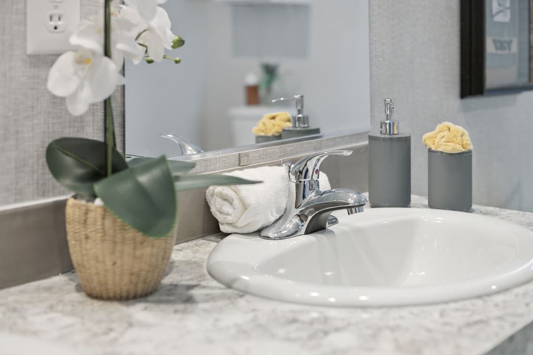 Trailblazer bathroom home features