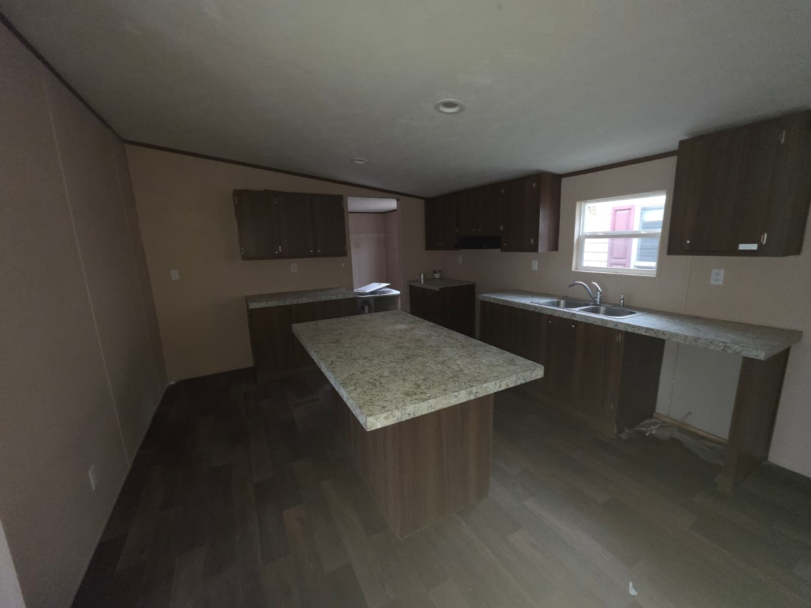 2020 tru triumph (pre-owned) kitchen home features