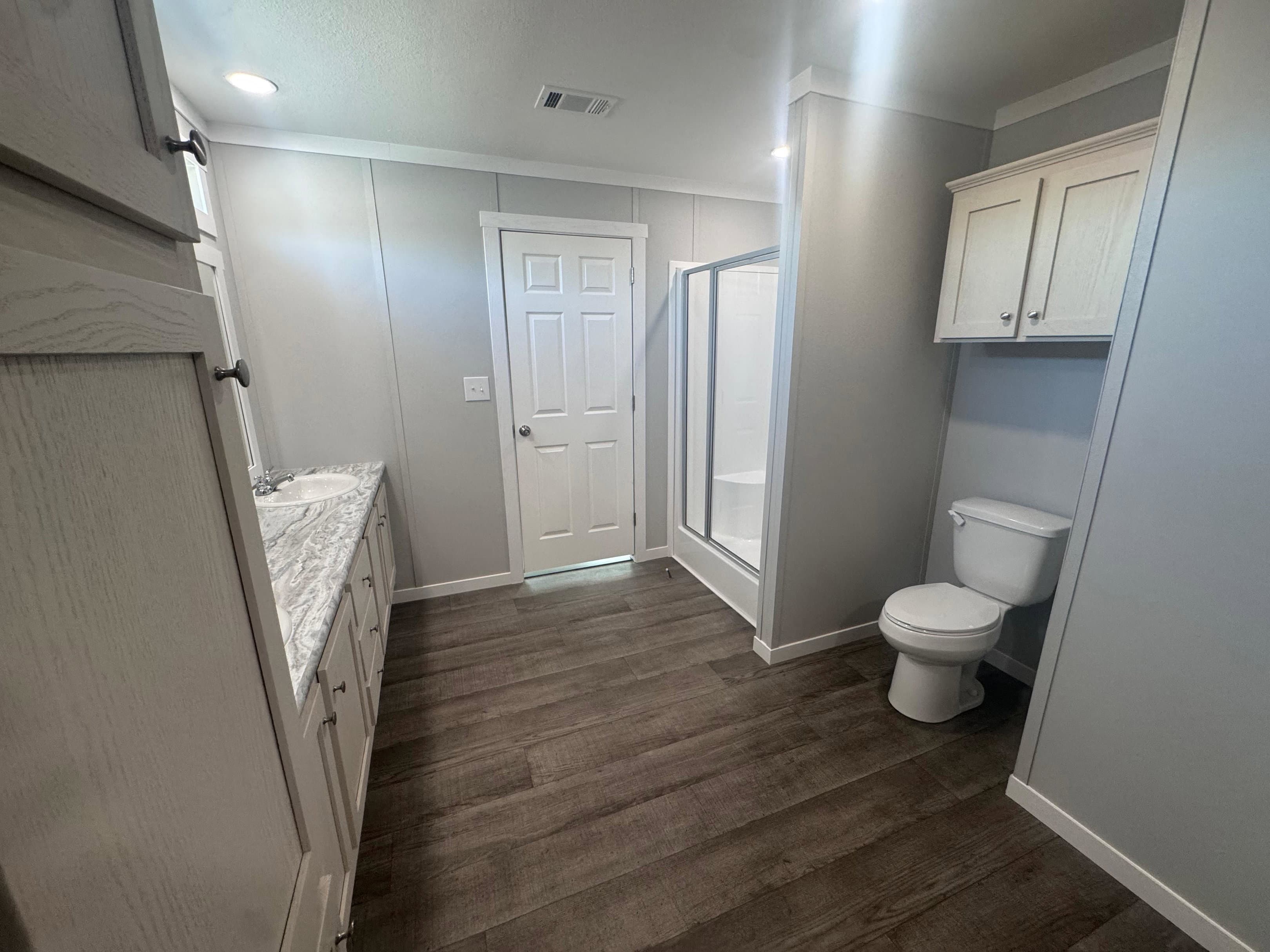 Vela 9456  home features